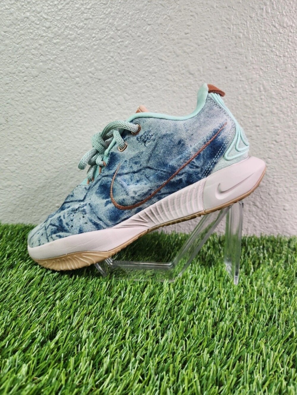 Size 7 - Nike LeBron 21 Aragonite